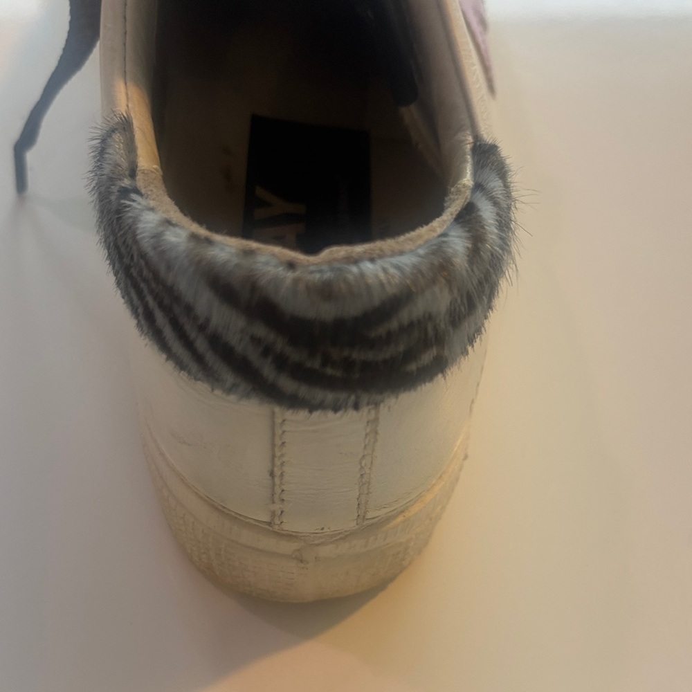Woman's size 38 Golden Goose sneakers - Picture 3 of 10